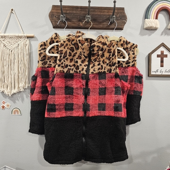 NEW Mommy & me matching vests - Picture 6 of 6